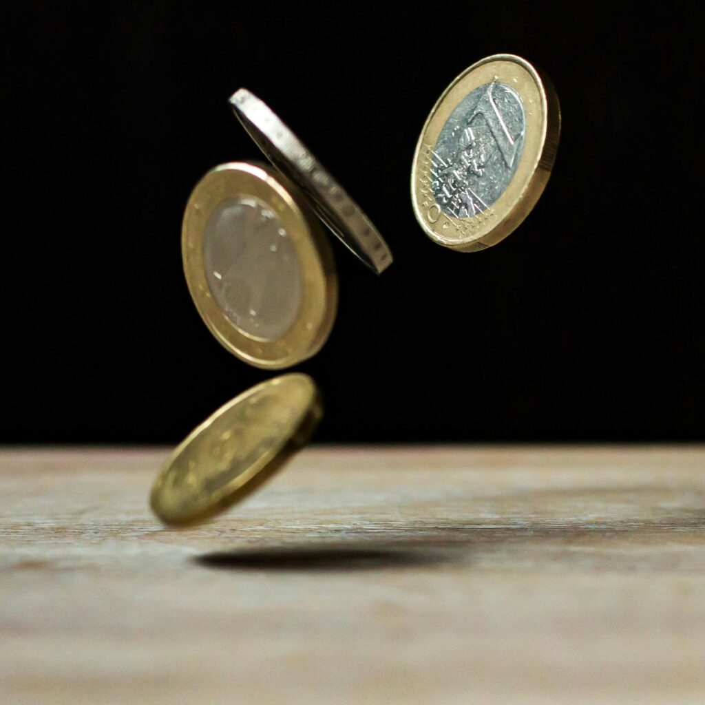 Personal budgeting tips for 2025, including goal setting, expense tracking, and saving strategies. teluguways.com
